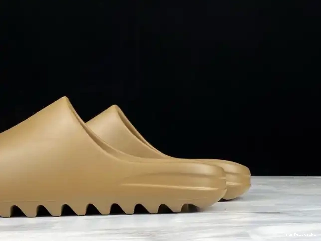 FV8425 Slide Adidas Brown Yeezy Earth 0512
